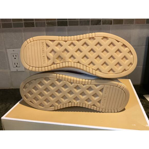 PERFECTION NEW MICHAEL KORS MATSON HIGH TOP CANVAS SNEAKERS PINK MULTI $225 S7.5 - Picture 7 of 12